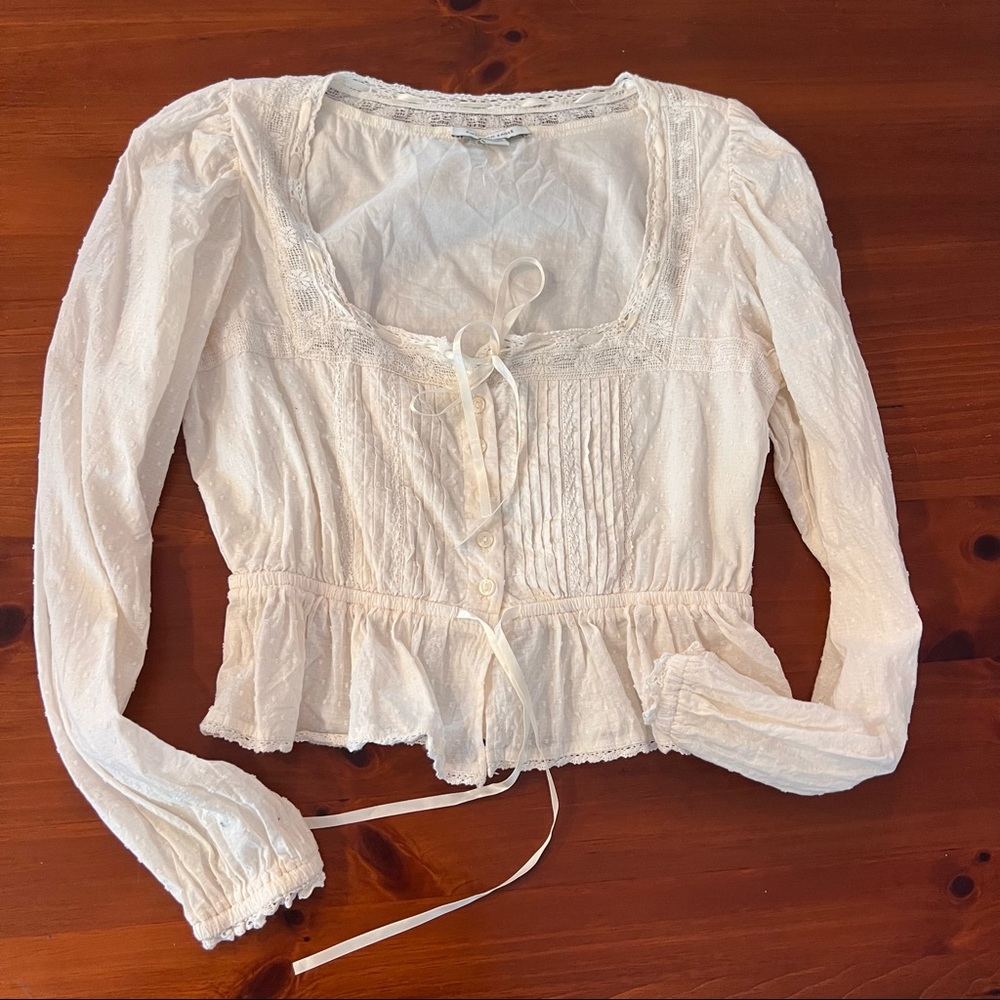 American Eagle White Long-sleeve Top Tie Front